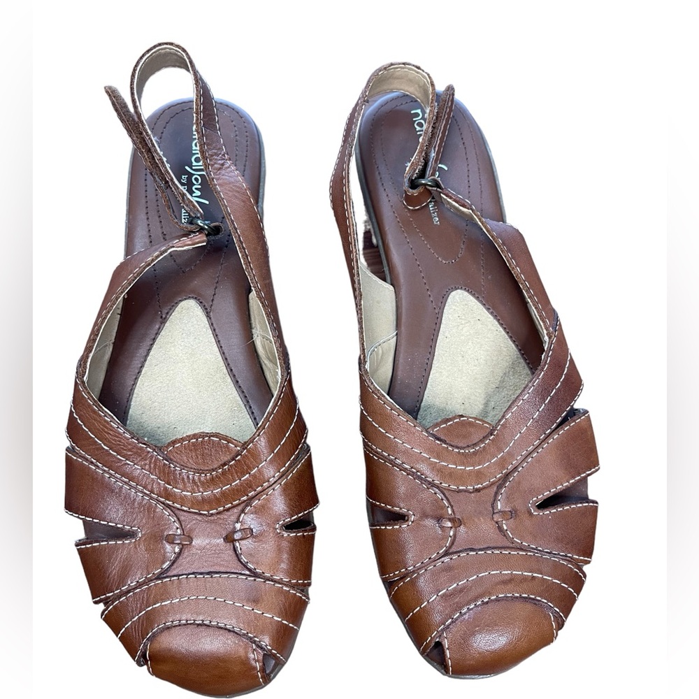 NATURAL SOUL BY NATURALIZER Cayenne Sandal size 8.5‎